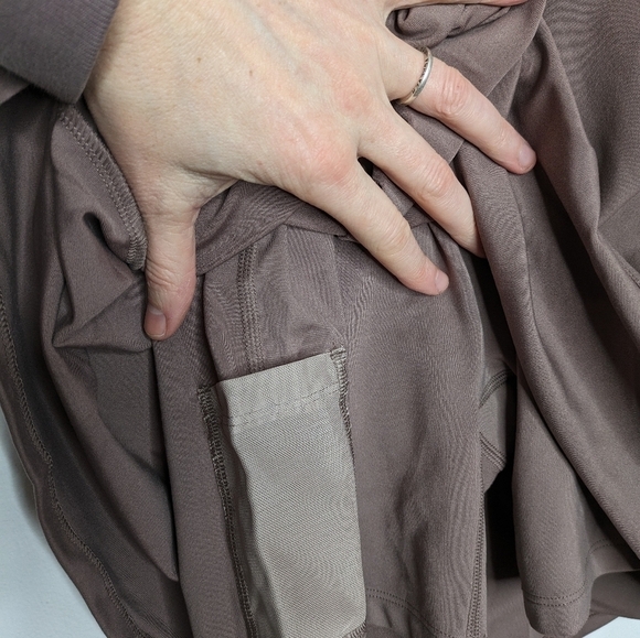 GIRLFRIEND COLLECTIVE Lola V-Neck Workout Dress Built-in Shorts Bra NEW Size XS - Picture 5 of 6